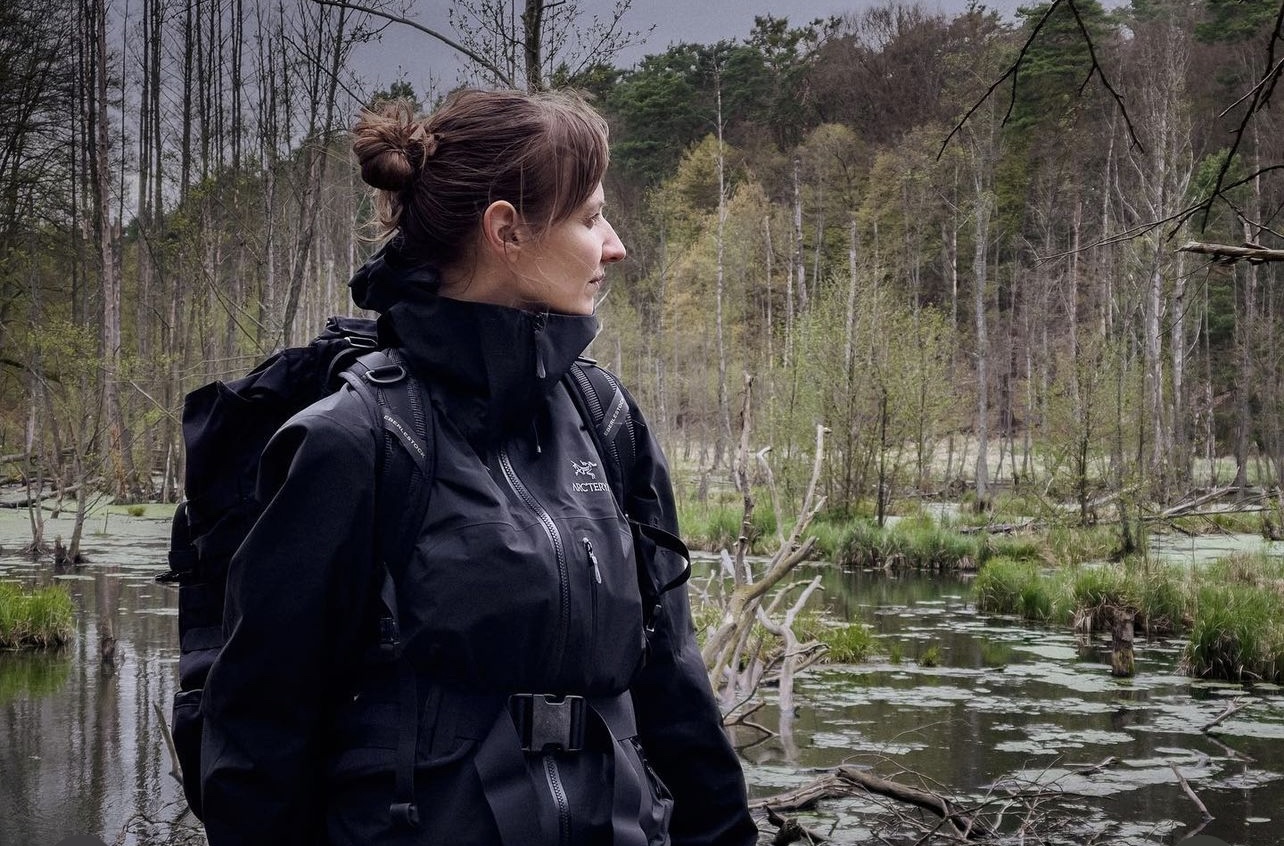 Jana von Etherminds als Creatorin in der Natur
