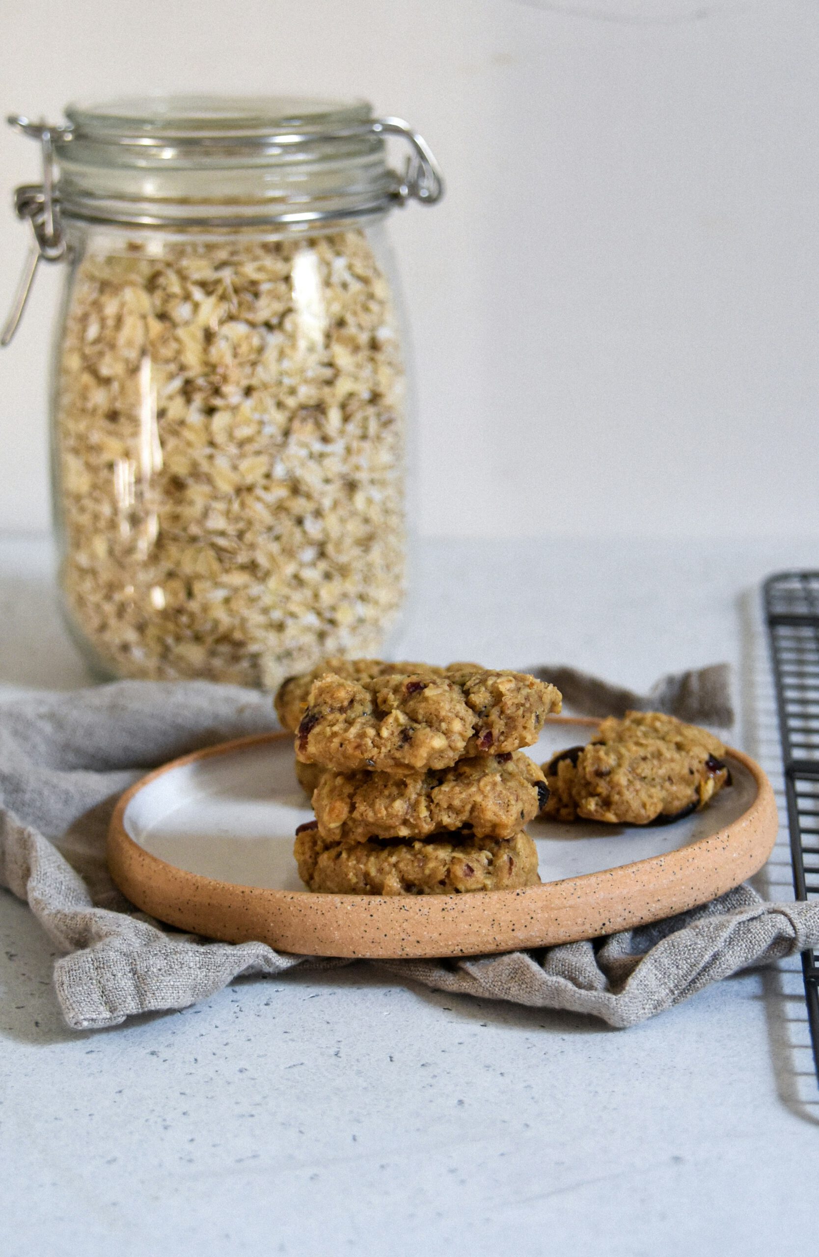 Vegane Hafer-Dattel-Taler als Ausflugssnack für Kinder